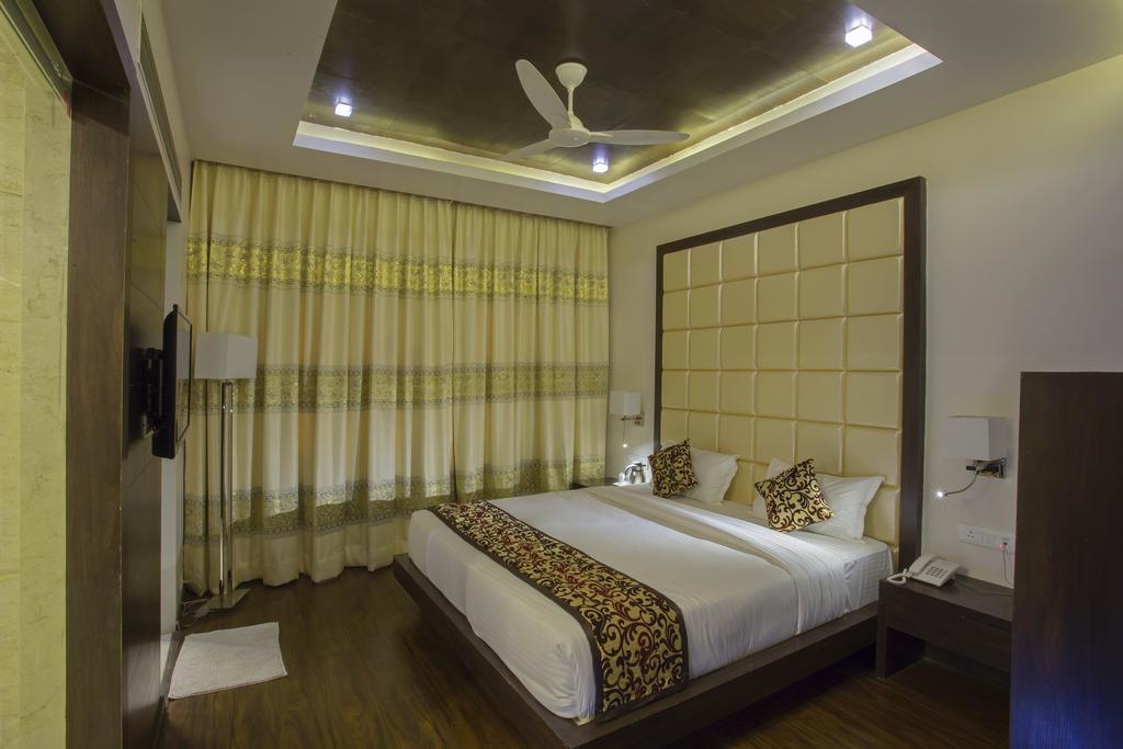 Hotel Ravi Residency à Morbi Chambre photo