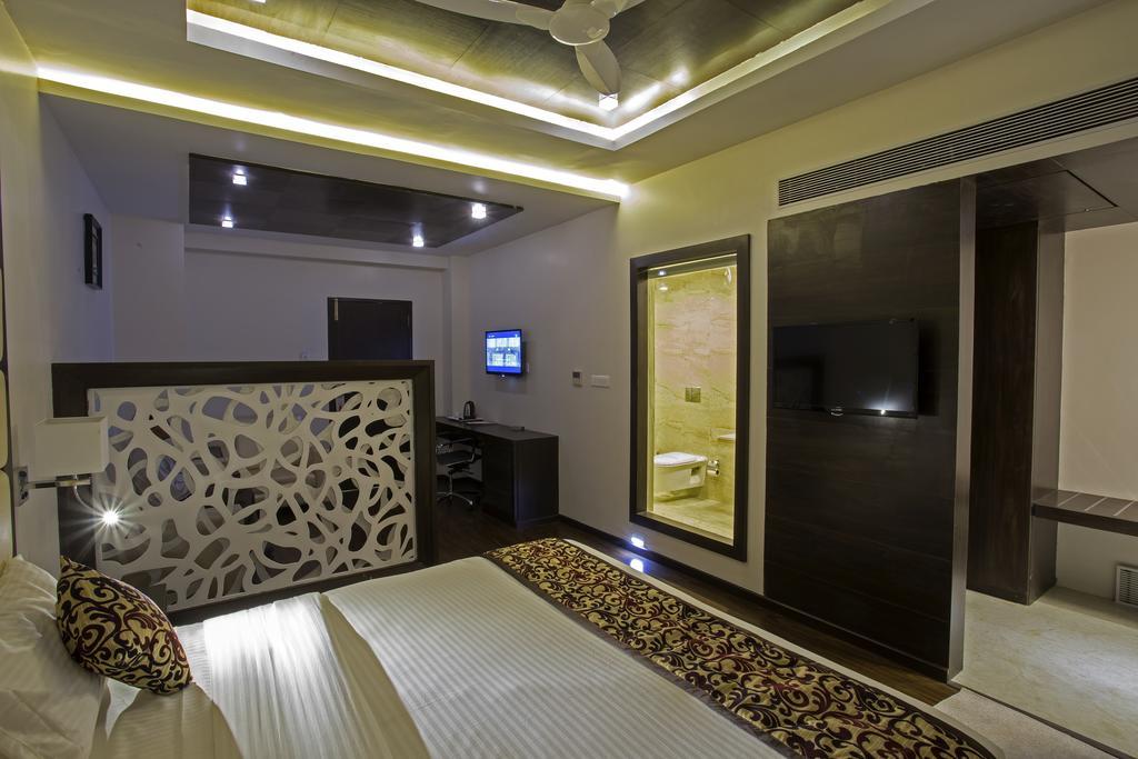 Hotel Ravi Residency à Morbi Chambre photo