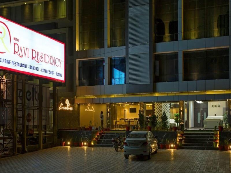 Hotel Ravi Residency à Morbi Extérieur photo