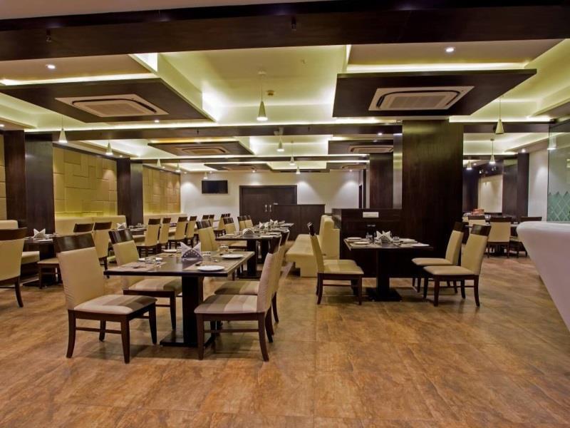 Hotel Ravi Residency à Morbi Extérieur photo