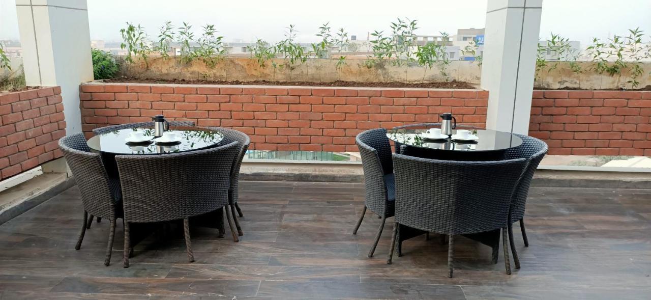 Hotel Ravi Residency à Morbi Extérieur photo